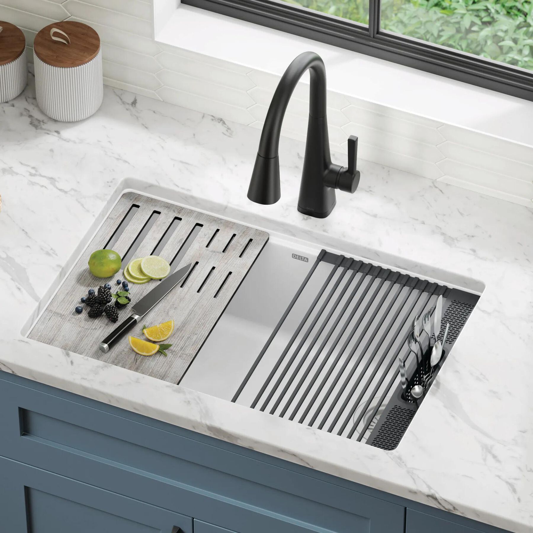 30&rdquo; Granite Composite Workstation Kitchen Sink Undermount Single Bowl with WorkFlow&trade; Ledge and Accessories in White